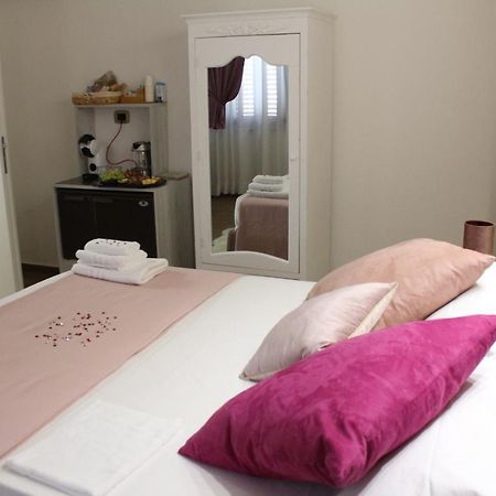 コマッキオ Vicolosei Bed & Breakfast エクステリア 写真
