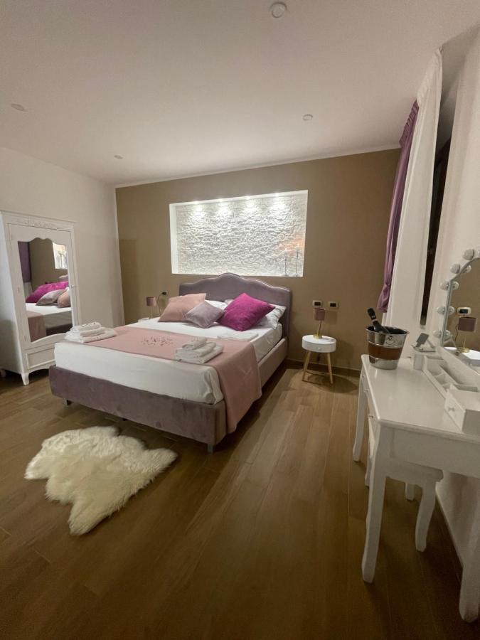 コマッキオ Vicolosei Bed & Breakfast エクステリア 写真
